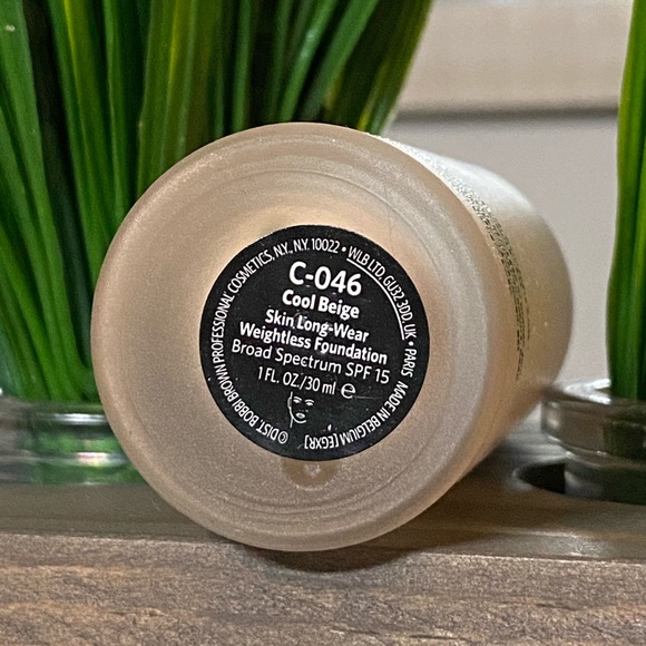 Bobbi Brown C-046 Cool Beige Foundation - Picture 2 of 3